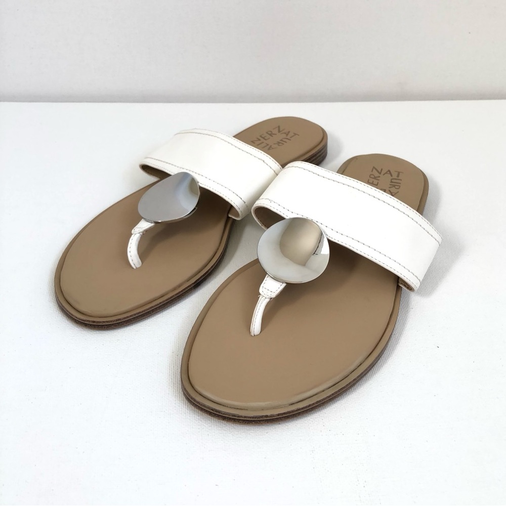 Naturalizer Frankie White / Silver Sandals Size 7.5 Beach Resortwear Vacation